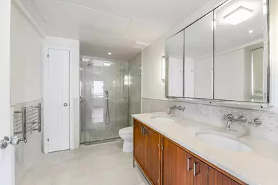 200 E 66th Street #PHA-2006, New York City, NY 10065 - Photo 14