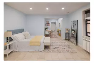 25 Indian Rd, New York City, NY 10034 - Photo 4