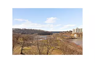 25 Indian Rd, New York City, NY 10034 - Photo 8