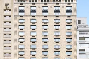 110 Central Park S, New York City, NY 10019 - Photo 18