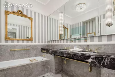 2 E 55th Street #936W39, New York City, NY 10022 - Photo 6