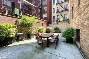 245 E 72nd St, New York City, NY 10021 - Photo 14