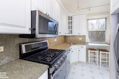 2621 Palisade Avenue #4J, New York City, NY 10463 - Photo 10