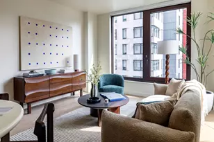 300 E 50th St, New York City, NY 10022 - Photo 2