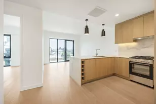 30-05 Vernon Blvd, New York City, NY 11102 - Photo 2