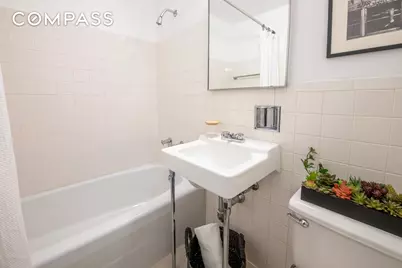 140 W End Avenue #24D, New York, NY 10023 - Photo 6