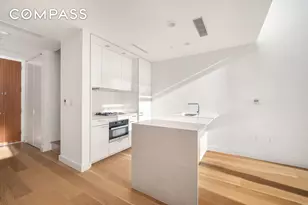 301 E 61st St, New York City, NY 10065 - Photo 8