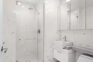 301 E 61st St, New York City, NY 10065 - Photo 10