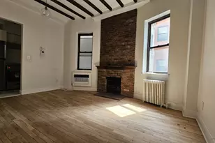 46 W 65th St, New York, NY 10023 - Photo 2