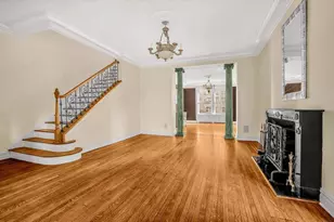 830 Park Ave, New York City, NY 10021 - Photo 2