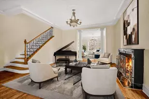 830 Park Ave, New York City, NY 10021 - Photo 1