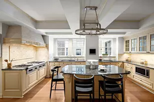447 E 57th St, New York City, NY 10022 - Photo 2