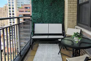 201 W 70th St, New York City, NY 10023 - Photo 8