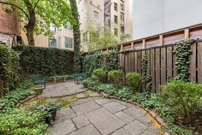48 E 83rd Street #GARDEN, New York City, NY 10028 - Photo 2