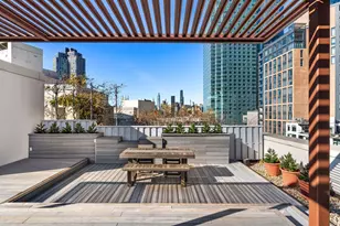 27-28 Thomson Ave, New York City, NY 11101 - Photo 4