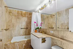 422 E 72nd St, New York City, NY 10021 - Photo 6