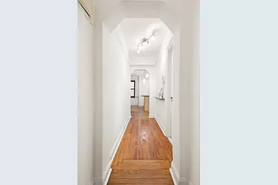 300 W 23rd Street #4L, New York City, NY 10011 - Photo 4