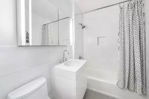 300 E 64th St, New York City, NY 10065 - Photo 6