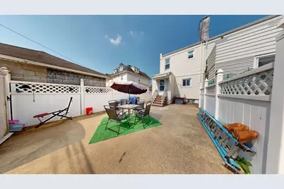 1563 E 46th Street, New York City, NY 11235 - Photo 16