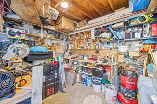 414 Chestnut St, New York City, NY 11208 - Photo 8