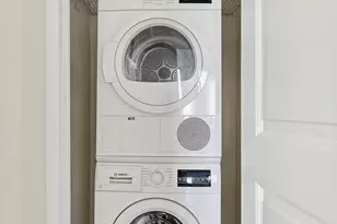 350 E 82nd St, New York, NY 10028 - Photo 6