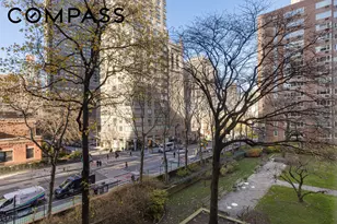 345 W 58th St, New York City, NY 10019 - Photo 6