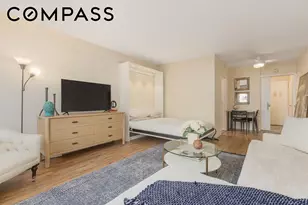 345 W 58th St, New York City, NY 10019 - Photo 4