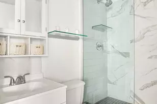 167 Perry St, New York, NY 10014 - Photo 6