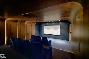 200 E 83rd St, New York City, NY 10028 - Photo 48