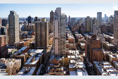 200 E 83rd Street #30B, New York City, NY 10028 - Photo 52