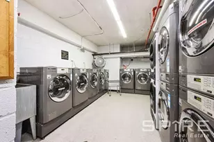 408 W 57th St, New York, NY 10019 - Photo 18