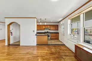 34-25 150th Pl, New York City, NY 11354 - Photo 14