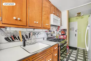 2475 W 16th St, New York City, NY 11214 - Photo 6