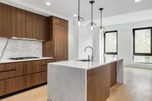 242 Broome St, New York, NY 10002 - Photo 1