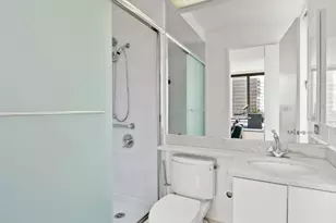 300 E 85th St, New York City, NY 10028 - Photo 8