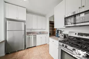 300 E 85th St, New York City, NY 10028 - Photo 4