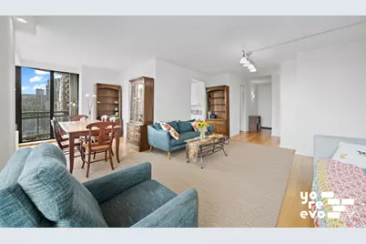 300 E 85th Street #2405, New York City, NY 10028 - Photo 2