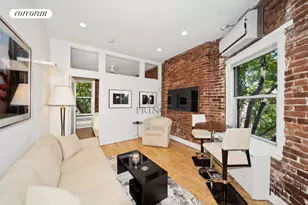 77 Perry St, New York, NY 10014 - Photo 2