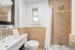 77 Perry St, New York City, NY 10014 - Photo 4