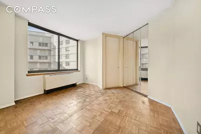 21 S End Avenue #528, New York City, NY 10280 - Photo 4