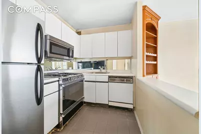 21 S End Avenue #528, New York City, NY 10280 - Photo 2