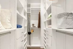 235 E 55th St, New York City, NY 10022 - Photo 10