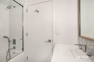 235 E 55th St, New York City, NY 10022 - Photo 14