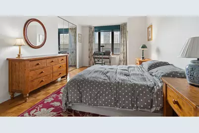 161 W 61st Street #16F, New York, NY 10023 - Photo 4