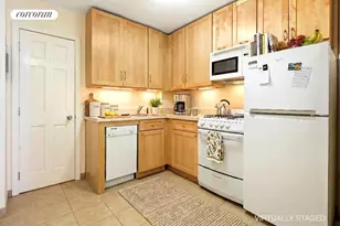 246 E 90th St, New York City, NY 10128 - Photo 4