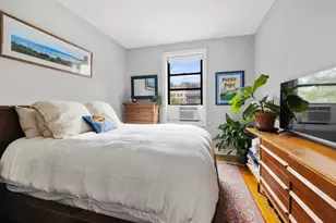 342 W 21st St, New York City, NY 10011 - Photo 2