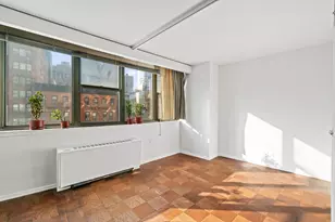 225 E 36th St, New York City, NY 10016 - Photo 8