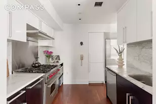 300 E 79th St, New York City, NY 10075 - Photo 4