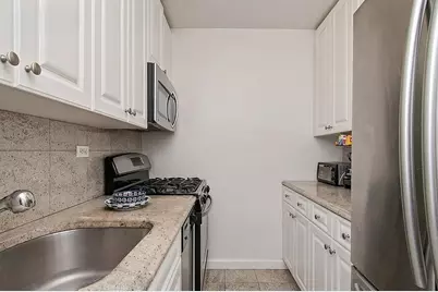 185 W End Avenue #12G, New York City, NY 10023 - Photo 2