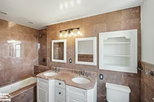 710 Park Ave, New York City, NY 10021 - Photo 20